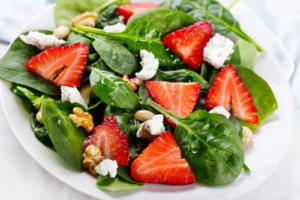 Salad,With,Strawberry,,Spinach,Leaves,And,Feta,Cheese